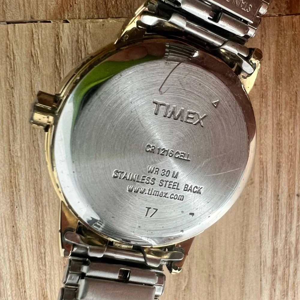 Timex ladies two toned classic dress watch NEW BATTERY
